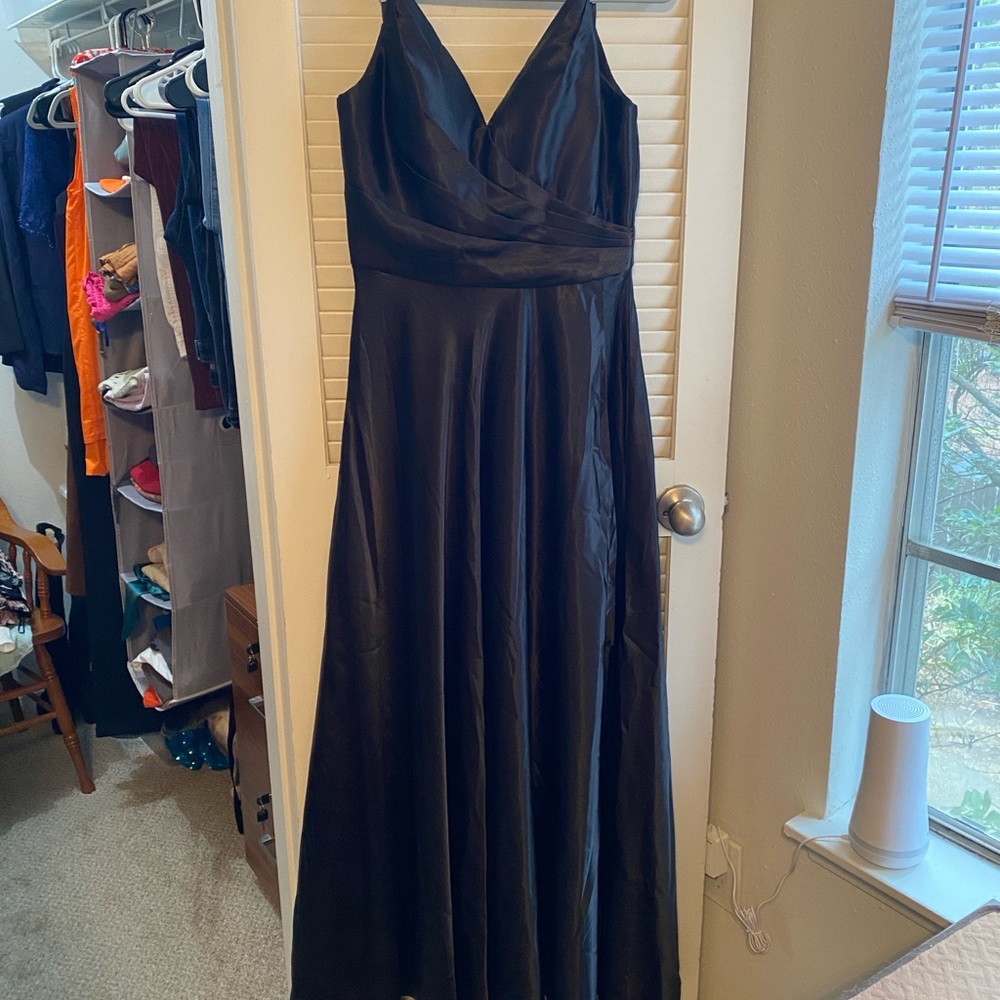 Elegant Black Evening Gown - never worn